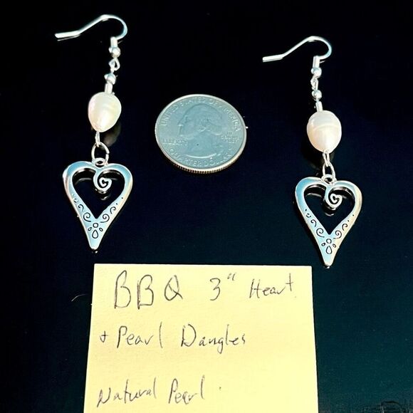 BBQ Classy 3” Natural Pearl & Silver Heart Dangles - Picture 8 of 8